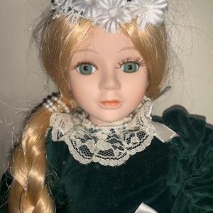 Porcelain Haunted Doll Londyn